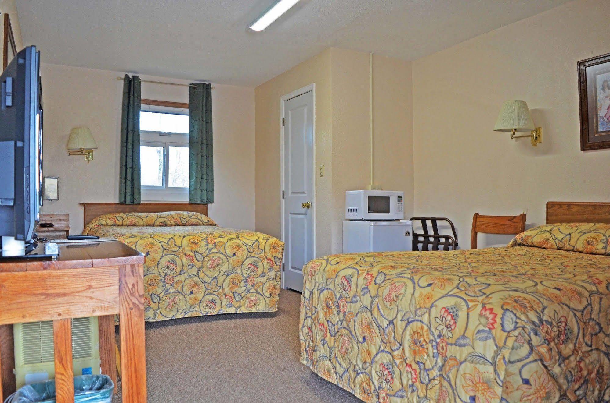 Little River Inn Motel Leon Екстериор снимка