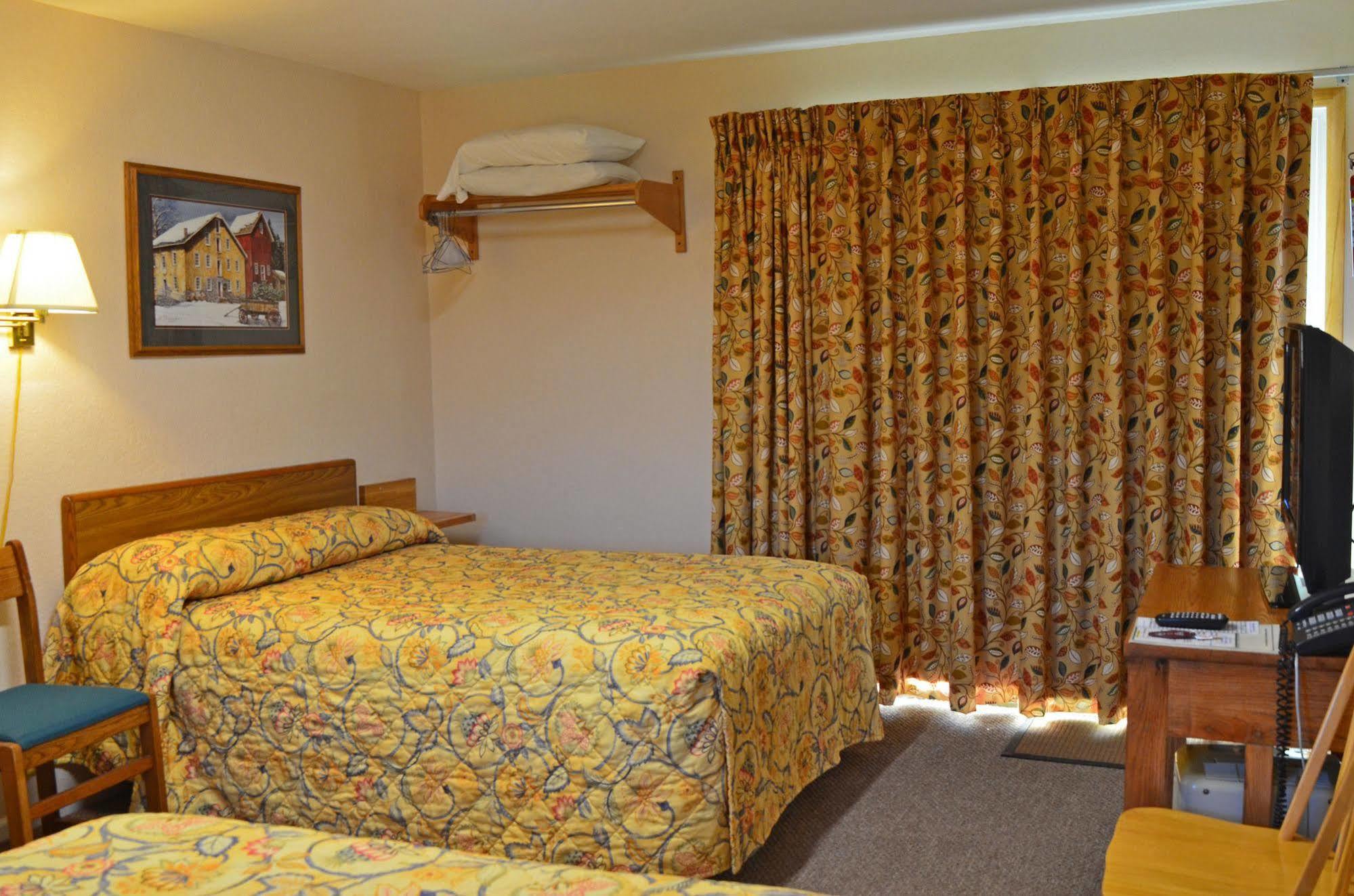 Little River Inn Motel Leon Екстериор снимка