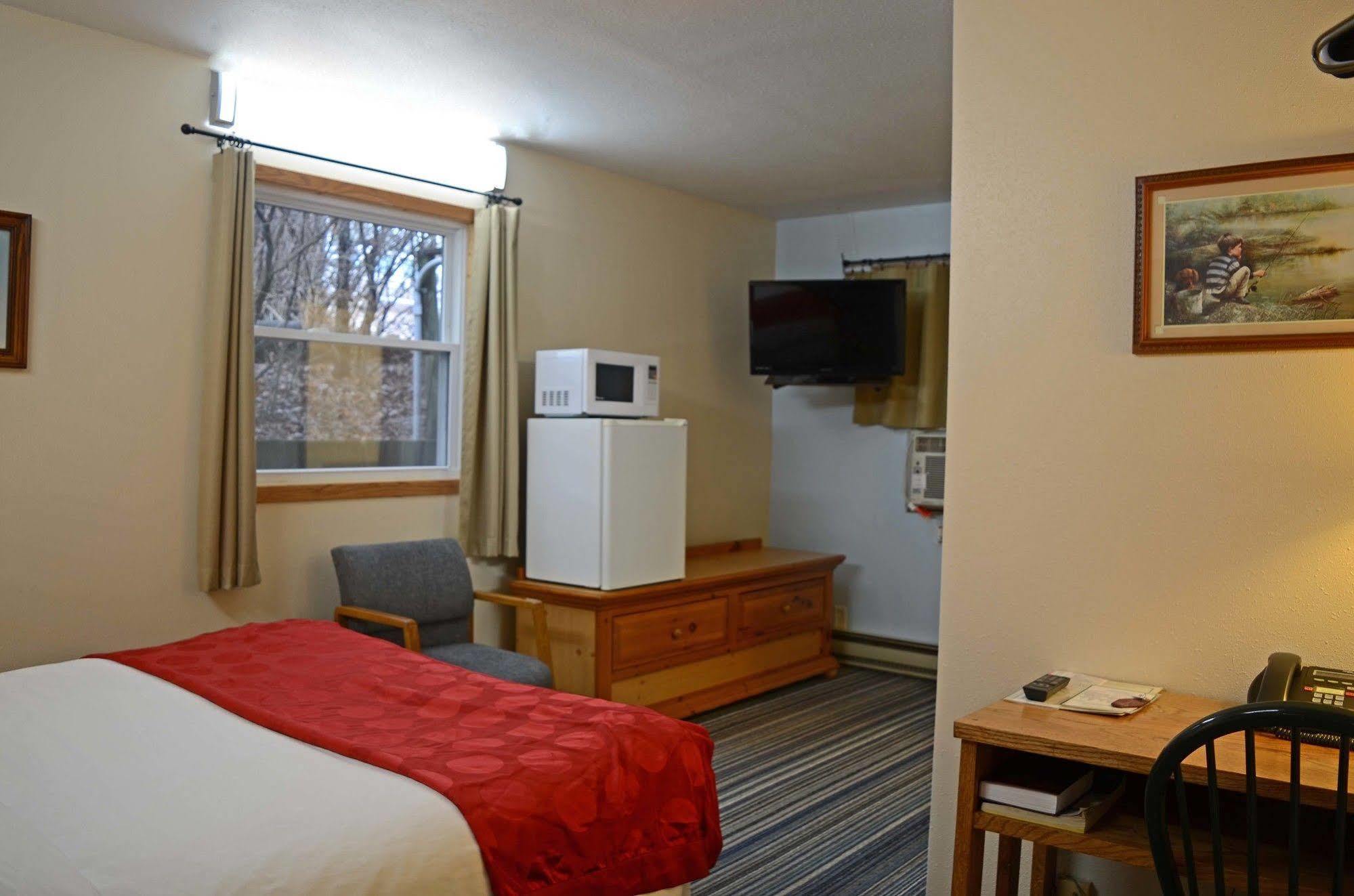 Little River Inn Motel Leon Екстериор снимка